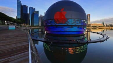 Floating Apple store singapore