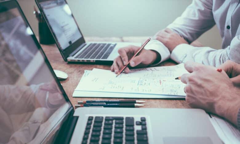 Streamlining Payments: Exploring the Benefits of Low-Cost ACH - Multi-Bank Management: Navigating Financial Complexity