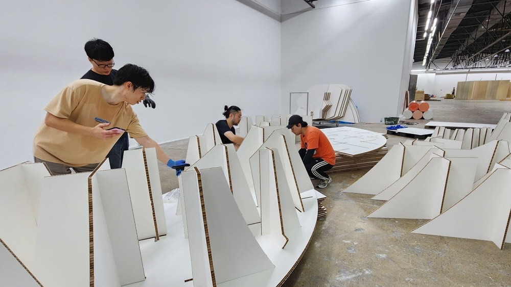 The artworks of the Gwangju Design Biennale being installed at the exhibition center using the eco-friendly material honeycomb board in the morning of the 20th