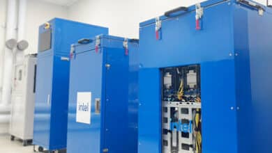 ITRI and Intel collaborate to reduce carbon emissions through innovative immersion cooling technology for data centers.