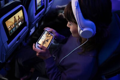 United Airlines partners with Starlink to offer free Wi-Fi.