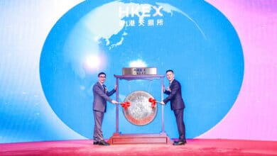 Fibocom celebrates its landmark dual A+H listing on the Hong Kong Stock Exchange.