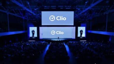 Clio completes $1B vLex acquisition and secures $500M funding to boost legal AI.