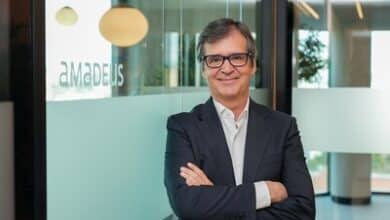 Amadeus Boosts Travel Efficiency with SkyLink AI Acquisition 1 Amadeus acquires SkyLink to enhance AI-driven travel booking and streamline operations.